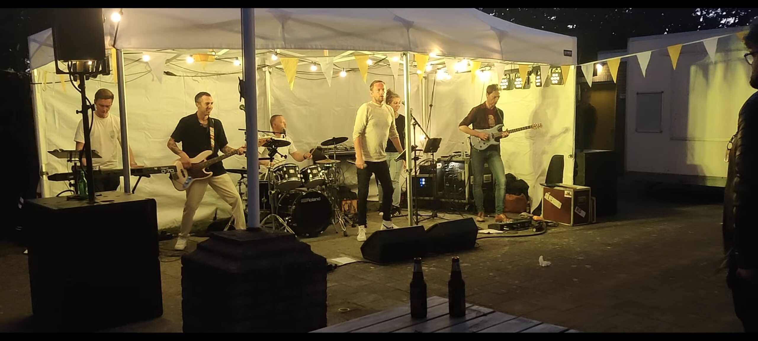 Familiedag - Geel Wit